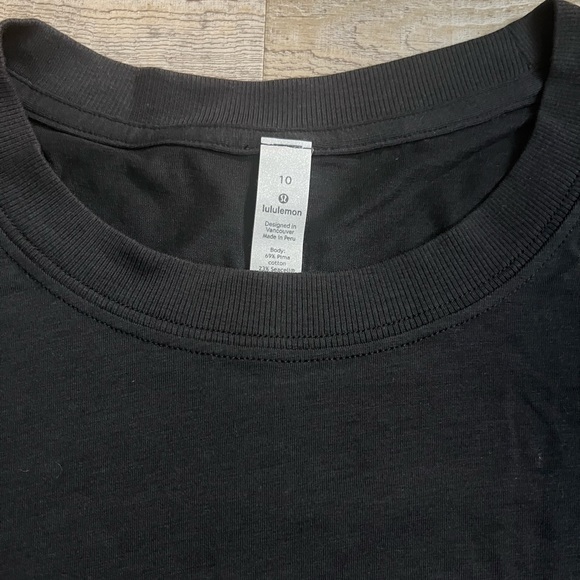 Brand New Lululemon All Yours Crop Tee - Picture 3 of 5